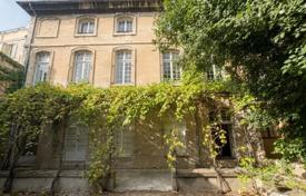 30 dormitorio villa 36 m² en Avignon, Francia. 1 090 000 €