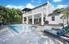 Villa – Coral Gables, Florida, Estados Unidos. $2 680 000