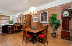 7 dormitorio adosado en Old Toronto, Canadá. C$2 335 000