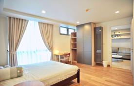 1-dormitorio apartamentos en condominio en Watthana, Tailandia. $200 000