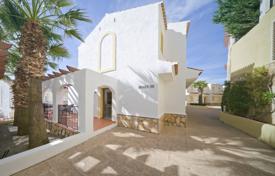 3 dormitorio casa de pueblo 100 m² en Calp, España. 334 000 €
