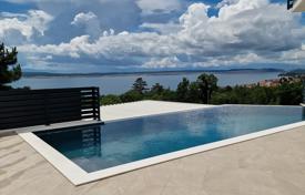 6 dormitorio casa de pueblo 210 m² en Crikvenica, Croacia. 930 000 €