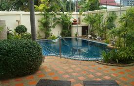 Villa – Na Kluea, Bang Lamung, Chonburi,  Tailandia. $609 000