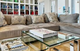 7 dormitorio casa de pueblo 585 m² en Miami, Estados Unidos. $2 499 000