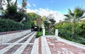 6 dormitorio chalet 250 m² en Lloret de Mar, España. 1 000 000 €