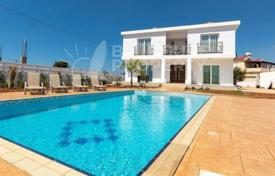4 dormitorio villa en Ayia Napa, Chipre. 650 000 €