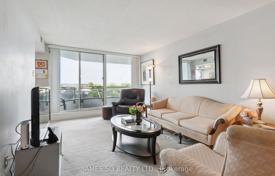 5 dormitorio piso en Scarborough, Canadá. C$818 000