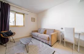 2 dormitorio piso en Antibes, Francia. 320 000 €