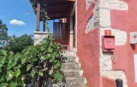 3 dormitorio casa de pueblo 108 m² en Motovun, Croacia. 195 000 €