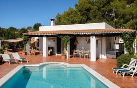 Villa – Ibiza, Islas Baleares, España. 3 650 €  por semana