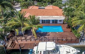 Villa – North Miami, Florida, Estados Unidos. 1 517 000 €