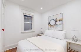 9 dormitorio casa de pueblo en Scarborough, Canadá. C$2 147 000