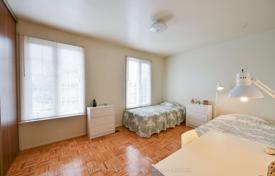 7 dormitorio casa de pueblo en Scarborough, Canadá. C$1 422 000