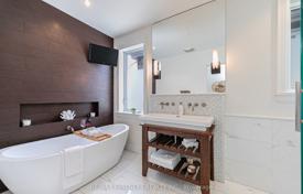 7 dormitorio adosado en Old Toronto, Canadá. C$2 557 000