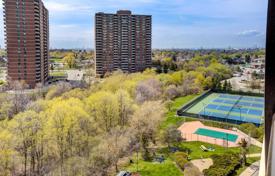6 dormitorio piso en Etobicoke, Canadá. C$766 000