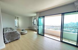 3-dormitorio apartamentos en condominio en Sathon, Tailandia. $2 900  por semana