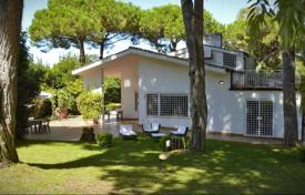 Villa – Sabaudia, Lacio, Italia. 4 900 €  por semana