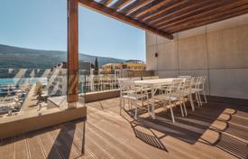 4 dormitorio piso 266 m² en Herceg Novi city, Montenegro. 3 150 000 €