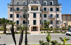 3 dormitorio piso 61 m² en Liguria, Italia. 530 000 €