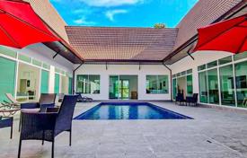 6 dormitorio villa 1600 m² en Pattaya, Tailandia. $389 000