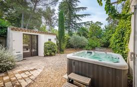 6 dormitorio chalet en Lourmarin, Francia. 798 000 €