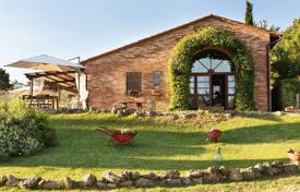 21 dormitorio villa 462 m² en Siena, Italia. 950 000 €