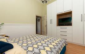 2 dormitorio piso 75 m² en Omis, Croacia. 295 000 €