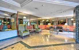 5 dormitorio piso en Scarborough, Canadá. C$843 000