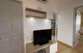 1-dormitorio apartamentos en condominio en Huai Khwang, Tailandia. $115 000