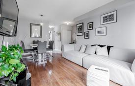 8 dormitorio casa de pueblo en North York, Canadá. C$1 632 000