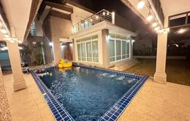 4 dormitorio villa 300 m² en Pattaya, Tailandia. $564 000