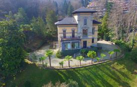 11 dormitorio villa 800 m² en Stresa, Italia. 5 000 000 €