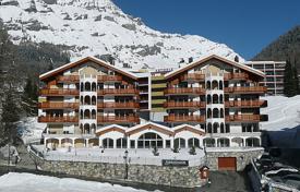 Piso – Leukerbad, Valais, Suiza. 3 200 €  por semana