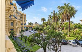 3 dormitorio piso 100 m² en Beaulieu-sur-Mer, Francia. Price on request