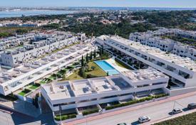 2 dormitorio piso 94 m² en Torrevieja, España. 259 000 €
