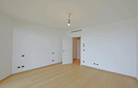 6 dormitorio piso 110 m² en Liguria, Italia. 770 000 €