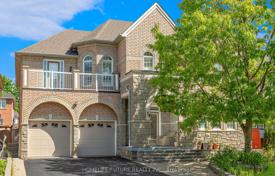 14 dormitorio casa de pueblo en Scarborough, Canadá. C$2 459 000