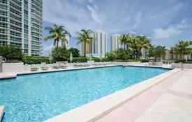 Piso – Collins Avenue, Miami, Florida,  Estados Unidos. $1 056 000
