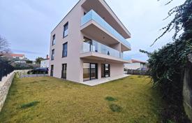 2 dormitorio piso 70 m² en Krk, Croacia. 462 000 €