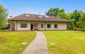 17 dormitorio villa en Oleggio Castello, Italia. 1 950 000 €