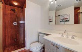 5 dormitorio piso en North York, Canadá. C$991 000