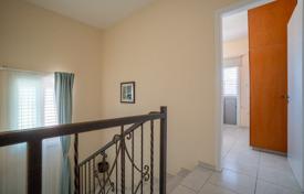 2 dormitorio adosado en Pafos, Chipre. 298 000 €