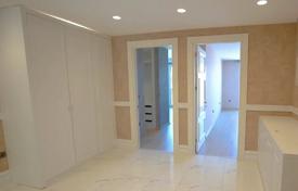 4 dormitorio piso 240 m² en Başakşehir, Turquía. $421 000