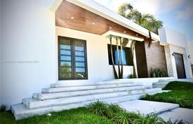 4 dormitorio casa de pueblo 191 m² en Miami, Estados Unidos. $945 000