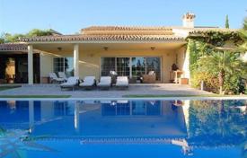 Villa – Marbella, Andalucía, España. 14 300 €  por semana