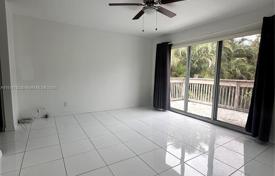 3 dormitorio casa de pueblo 219 m² en Florida, Estados Unidos. $728 000