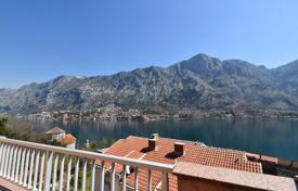 Casa de pueblo – Muo, Kotor, Montenegro. 500 000 €