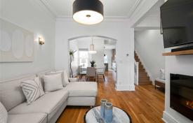 12 dormitorio adosado en Old Toronto, Canadá. C$1 840 000