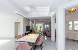 5 dormitorio chalet 272 m² en Denia, España. 1 345 000 €