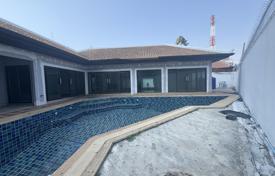 2 dormitorio villa 170 m² en Pattaya, Tailandia. $462 000